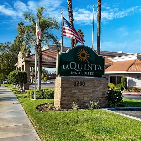 La Quinta By Wyndham Pomona Hotel